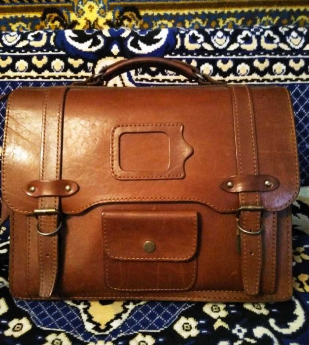 В подарок портфель кожаный мужской