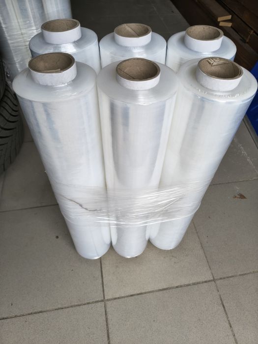 Folia stretch 3 kg, 8 rolek paczka in post