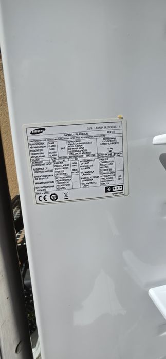 Lodówka Samsung uszkodzona