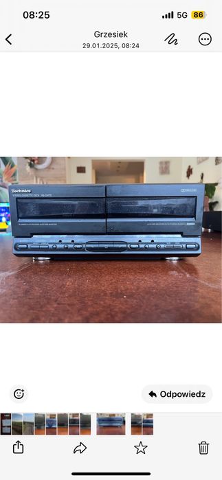 Wieża z kolumnami i glosnikami