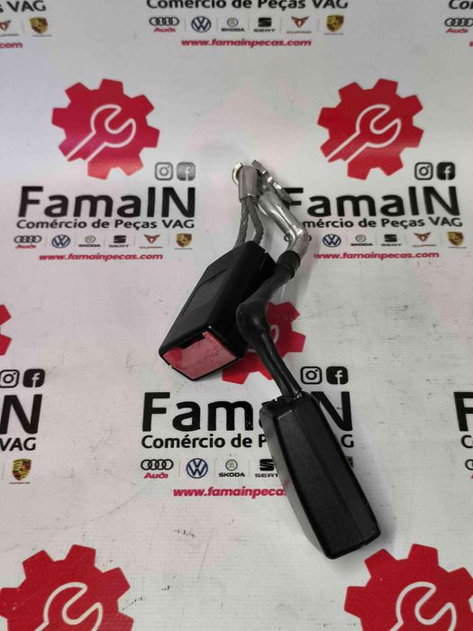 Encaixe de Cinto Central AUDI A3 Sportback