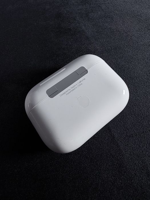 AirPods Pro com Cancelamento de Ruído