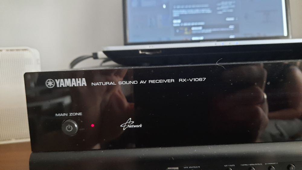Amplituner Yamaha RX-v1067 plus kolumny