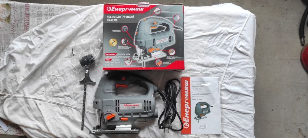 Електро лобзик Энергомаш
