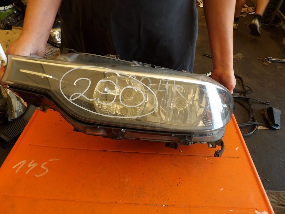 BMW - F30 - H7 - LEWA LAMPA PRZEDNIA - UK - 7259539