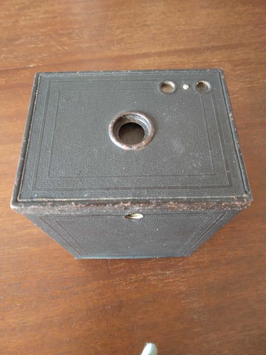 Máquina fotográfica "caixote" para colecionadores