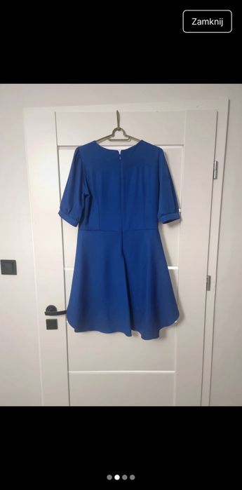 Sukienka z baskinką