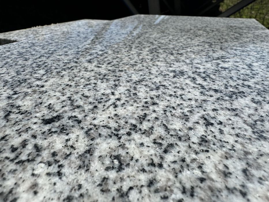Płyta granitowa polerowana szara 30.5 x 61