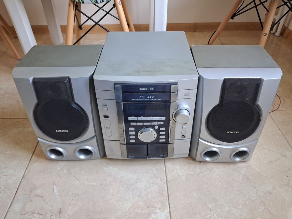 Wieża stereo Samsung MAX-L42 z głośnikami