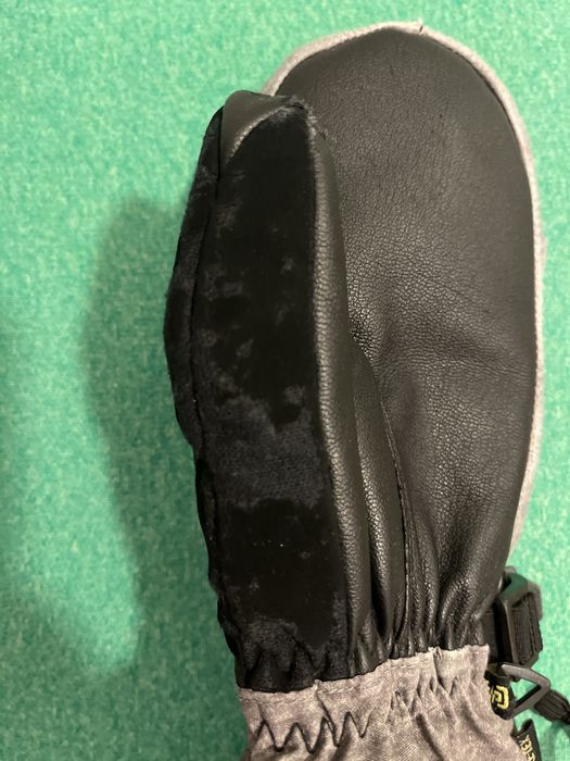 Dziecięce rękawice gore tex snowboard burton rozm M