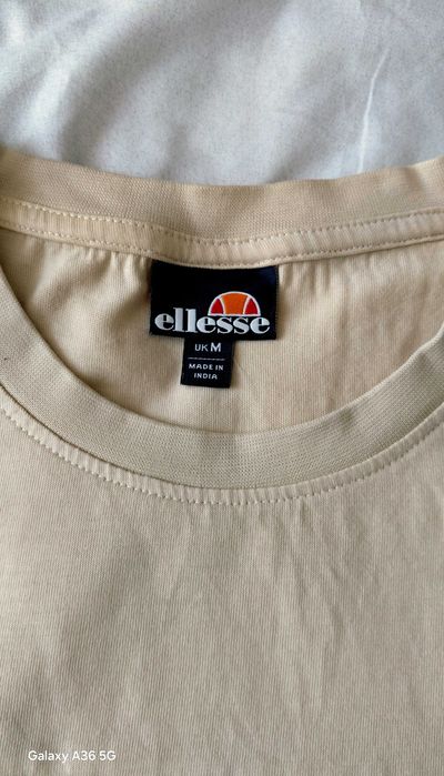 Męska śliczna koszulka Ellesse.