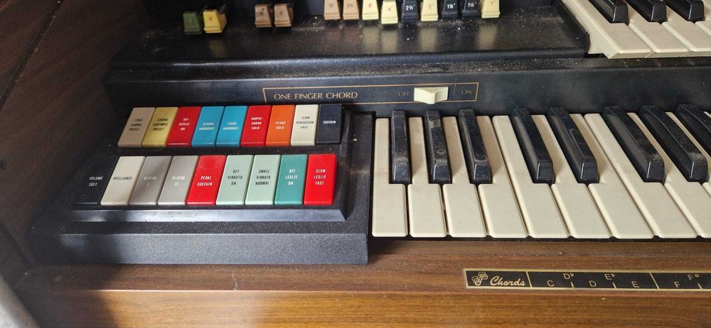 Órgão Vintage Hammond L-100
