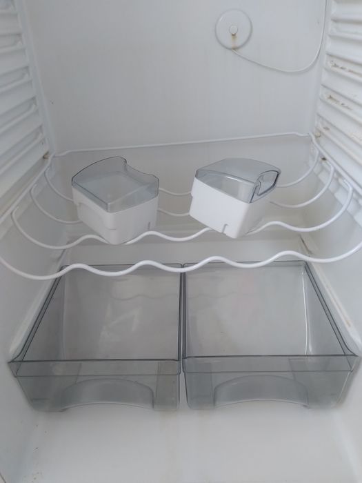 Холодильник  Атлант  по запчастинам