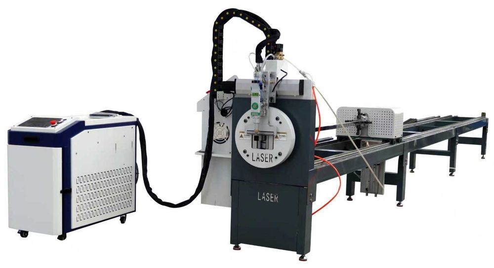 Wycinarka laserowa do rur i profili 1500W 120/6000