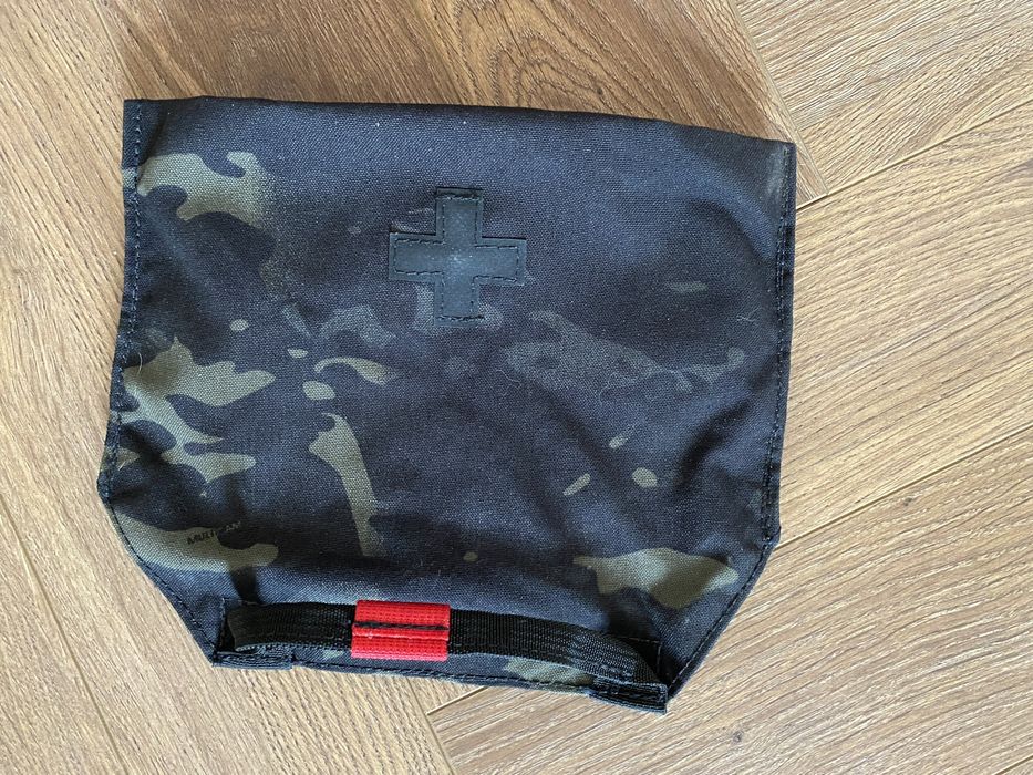 Multicam black - ładownice - apteczka - molle -
