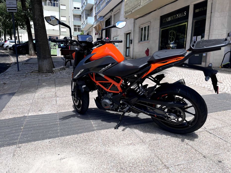 KTM Duke 390 2023