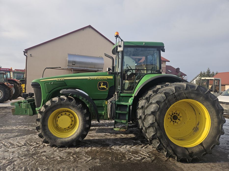 John deere 8220 premium powerschift 2006 rok