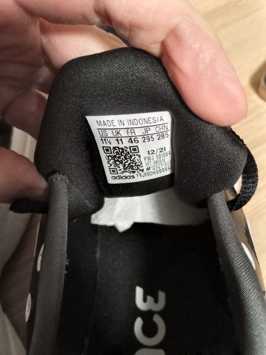 Кроссовки Adidas