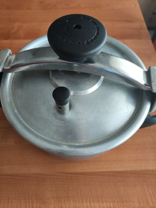 Tacho (panela) de pressão Silampos