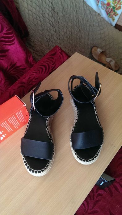 Женские кожаные босоножки-эспадрильи- сандали Zara Woman 36-й размер 24см. на платформе с ремешком на щиколотке  В СУПЕР Состоянии