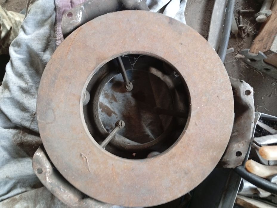 Корзина - УАЗ  ,Газ 69, фере колекторадо двигатели печки,