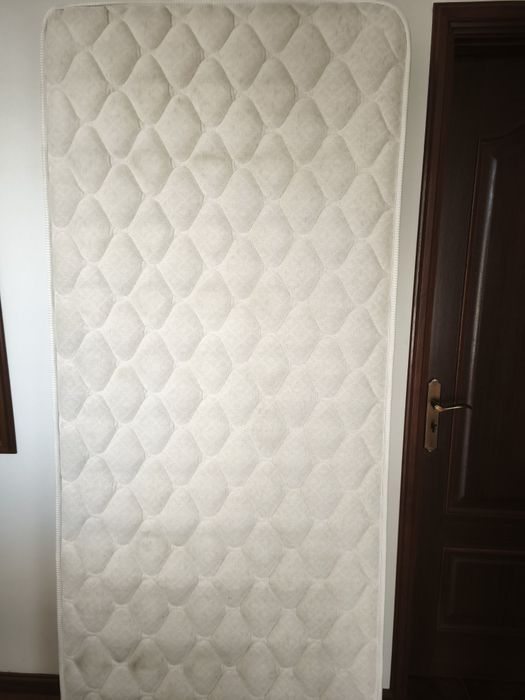 Colchão cama solteiro como novo
