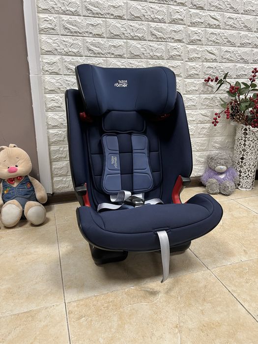 Автокрісло Britax Romer ADVANSAFIX IV R Група 1/2/3 (9-36кг)