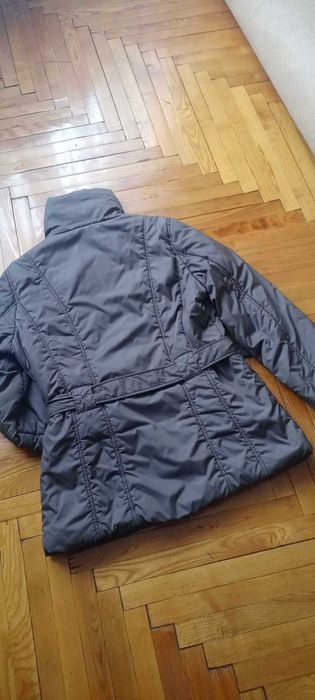 Жіноча куртка...