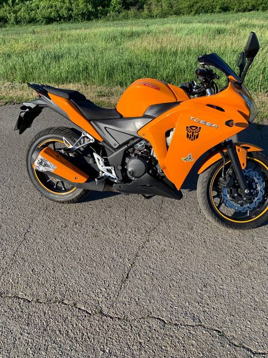 Продам мотоцикл Geon Tossa 4V