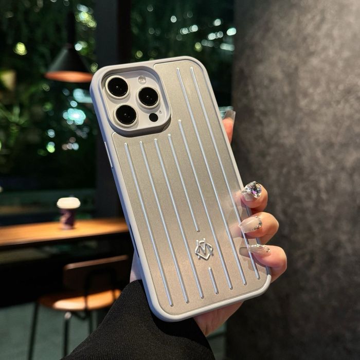 Чехлы RIMOWA для iPhone 16 Pro Max 16 Pro