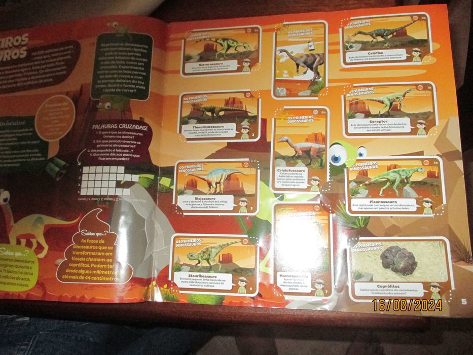 Caderneta completa  - Super animais 3 - Dinossauros