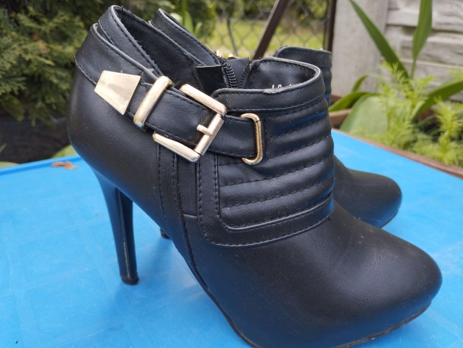Buty botki  rozmiar 37 obcas 12 cm
