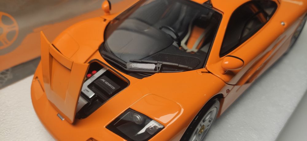 Макларен Mclaren F1 1992 Minichamps 1/18 1:18