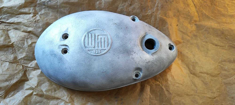 Dekiel wfm 125 olejowy miska olejowa lewy stary typ WSK m04 kapa