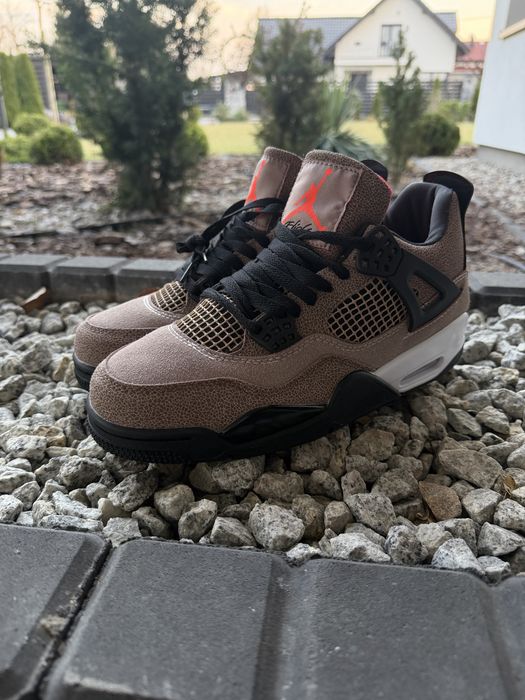 Buty Air Jordan 4 nowe rozmiar 40.5