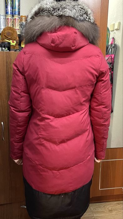 Пуховик з натуральним хутром