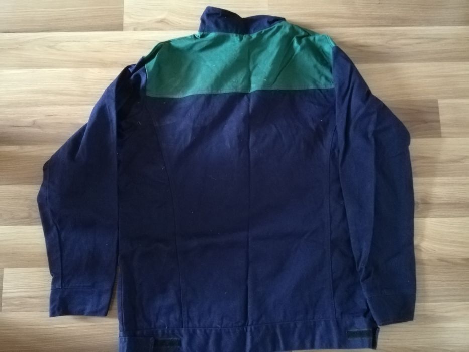 Kurtka robocza trudnopalna.