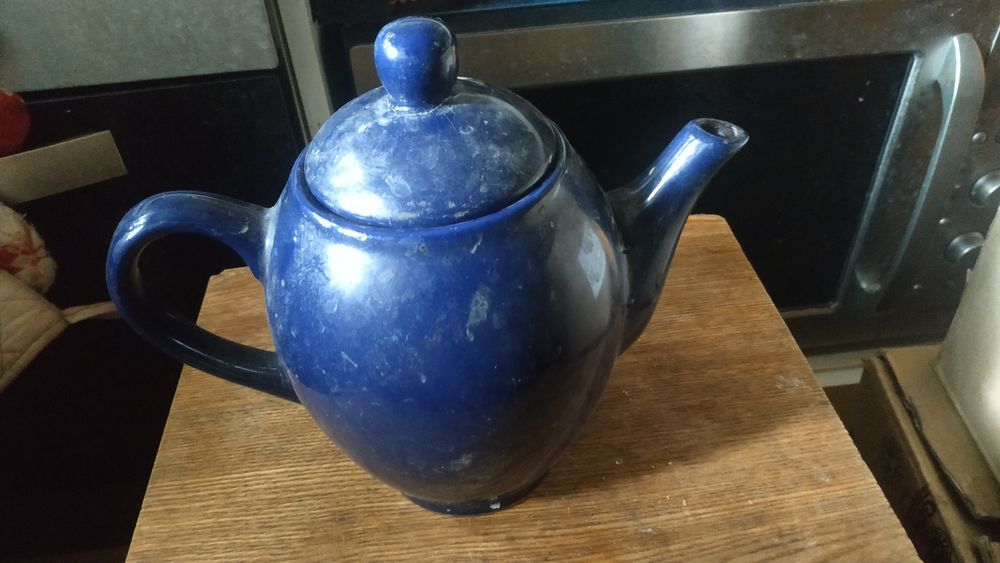 Продам чайники разные