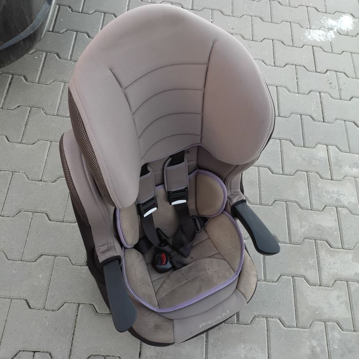 Fotelik samochodowy bez isofix stan dobry