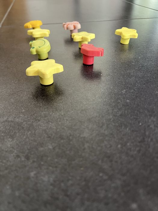 Conjunto de 8 Puxadores Infantis para Móvel – Com Parafusos Incluídos