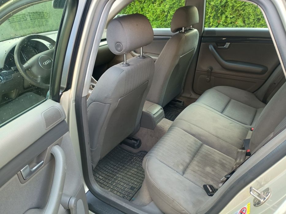 Audi A4 benzyna 1.6