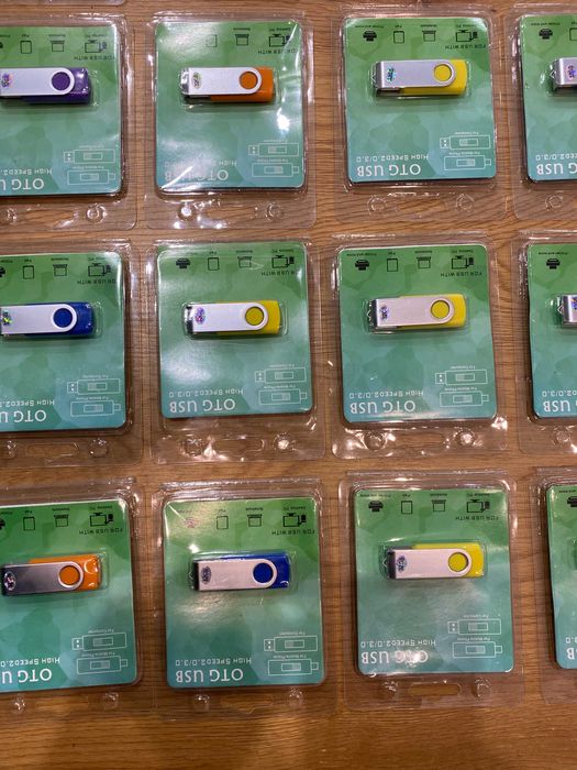 Pendrive USB 32 GB rozne kolory nośnik pamięci pendrive