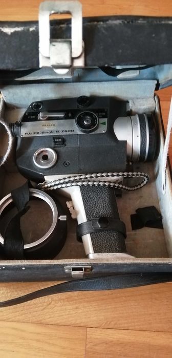 Camara de filmar fujica single 8 z600 para desocupar