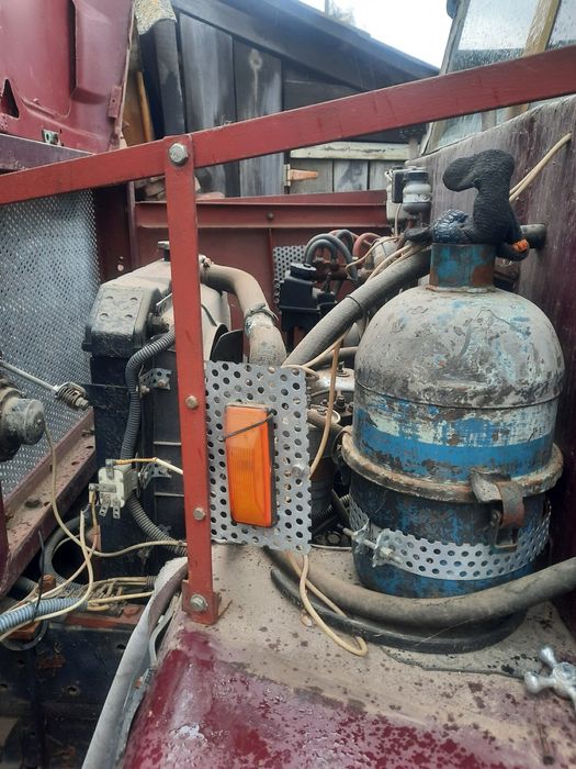 Продам Трактор..