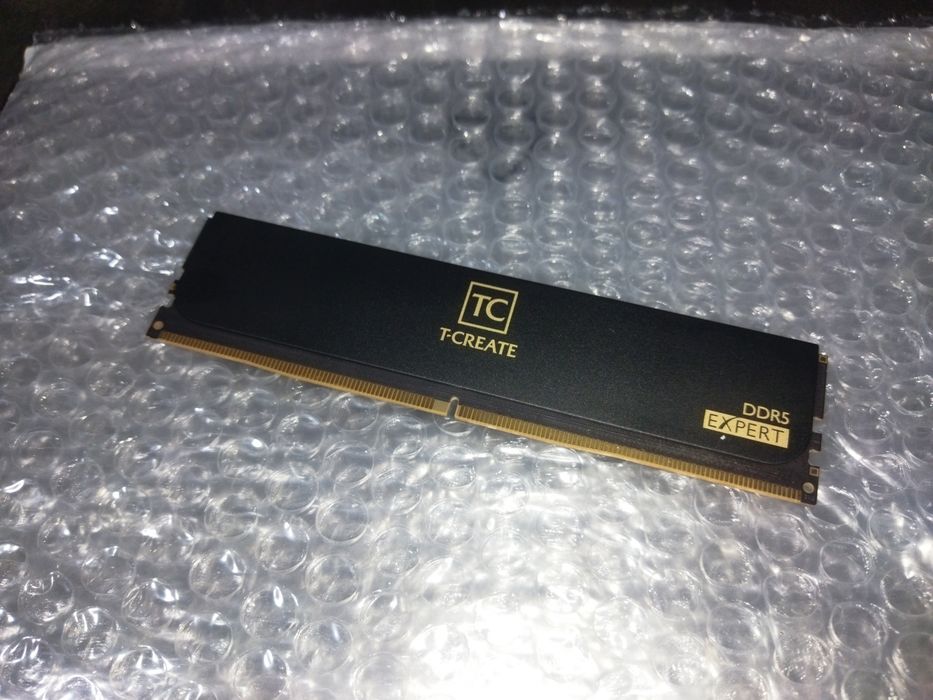 Memória RAM DDR5 16GB TeamGroup T-Create Expert 6000MHz CL30