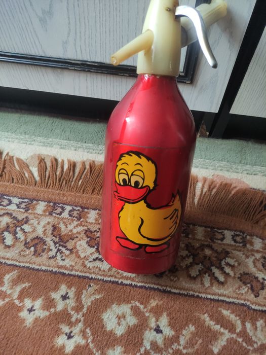 Syfon do wody sodowej.