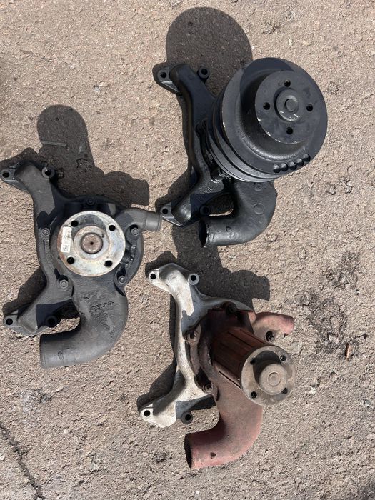 Помпа Зил 131 130 Газель Маз Паз Мтз газ 66 53