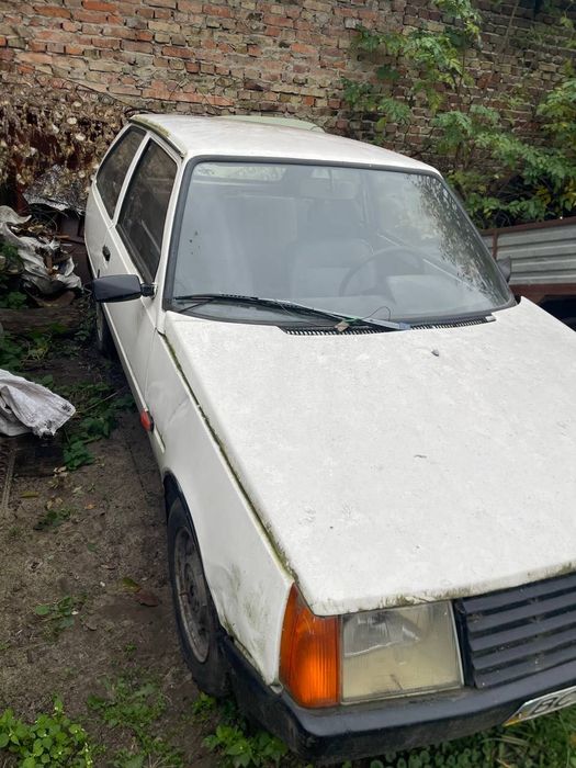 Продам машину Таврія