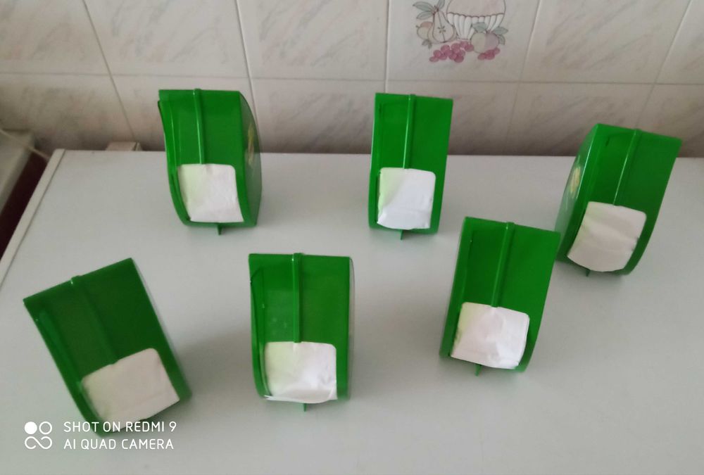 caixas cartão pizza tolhas restauração máquina café porta papel leitão