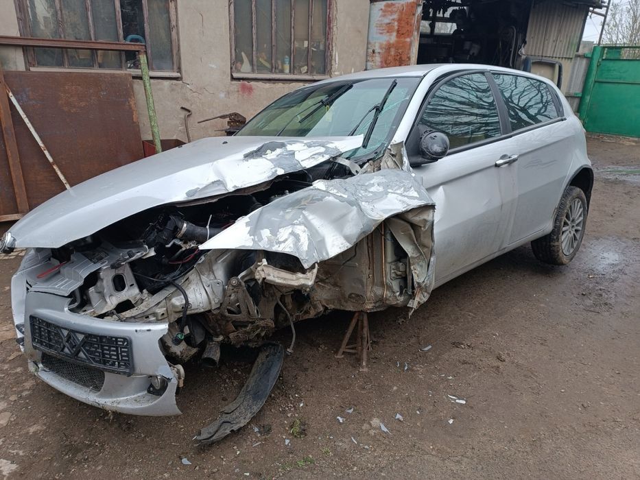 Alfa-romeo 147 1.9 tdi после дтп